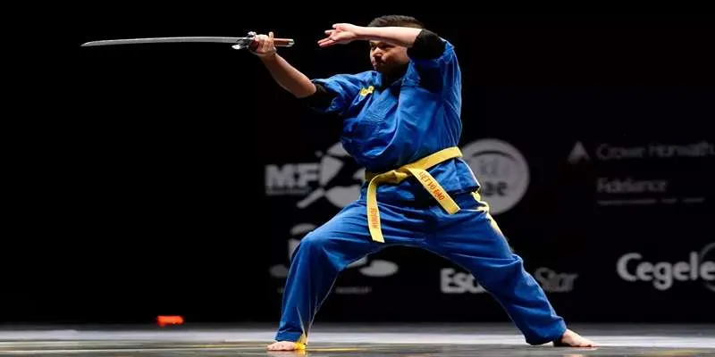 Màu dây đai chính sử dụng trong Vovinam là gì?